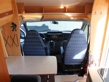 Carado T58 Trekhaak - Luifel - Cruise - Airco - AUX - Rijklaar