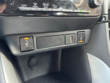 Mazda 2 Hybrid