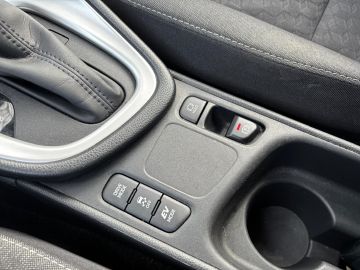 Mazda 2 Hybrid
