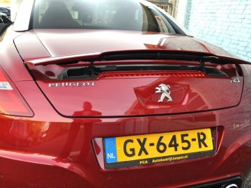 Peugeot RCZ